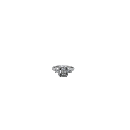 Sparkling Solitaire Ring